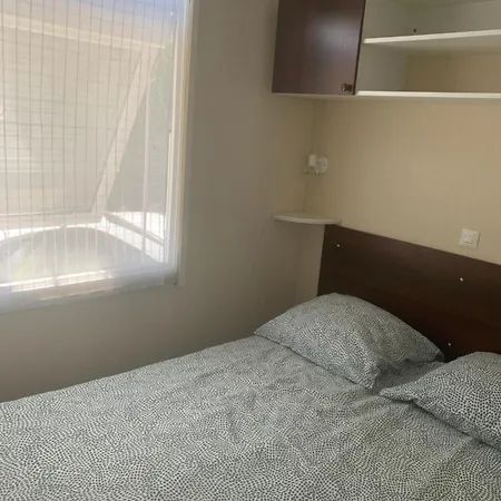 Flo Mobil Poney Trois Etoiles Route De Moustiers Ste Croix *